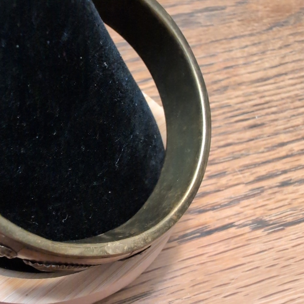 Vintage Brass and Bone Inlay Bangle Bracelet Made in India Bohemian Style - Picture 3 of 4